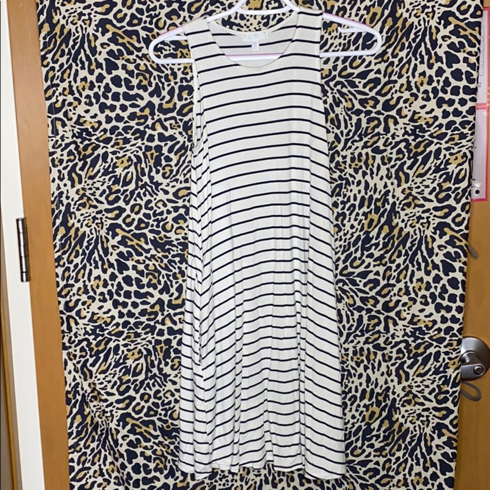 Blue and white dress with pockets